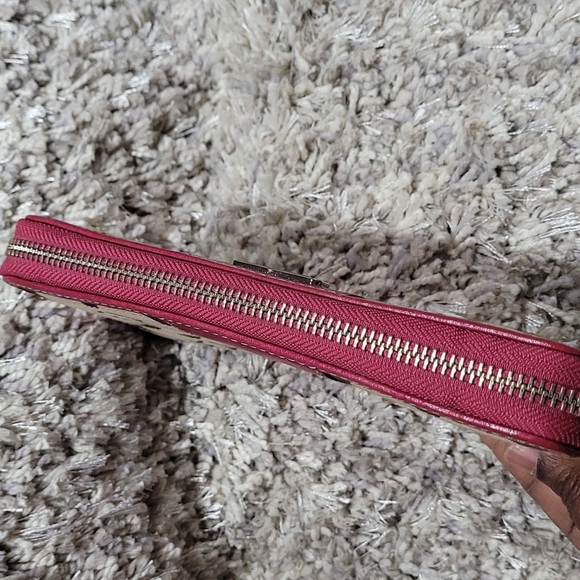 Coach Long Zip Around Wallet In Signature Canvas - Picture 4 of 16